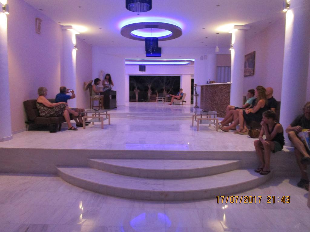 Saint Konstantin Beach Apartments Stegna エクステリア 写真