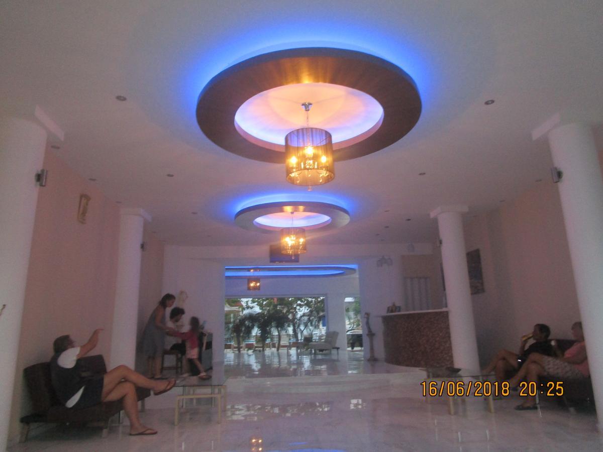 Saint Konstantin Beach Apartments Stegna エクステリア 写真