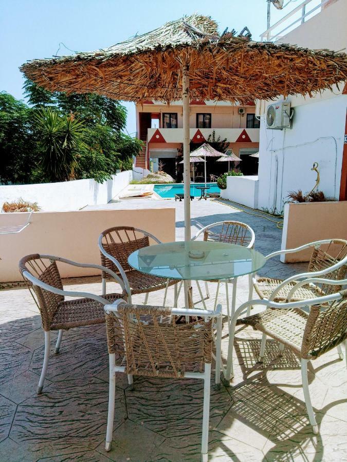 Saint Konstantin Beach Apartments Stegna エクステリア 写真